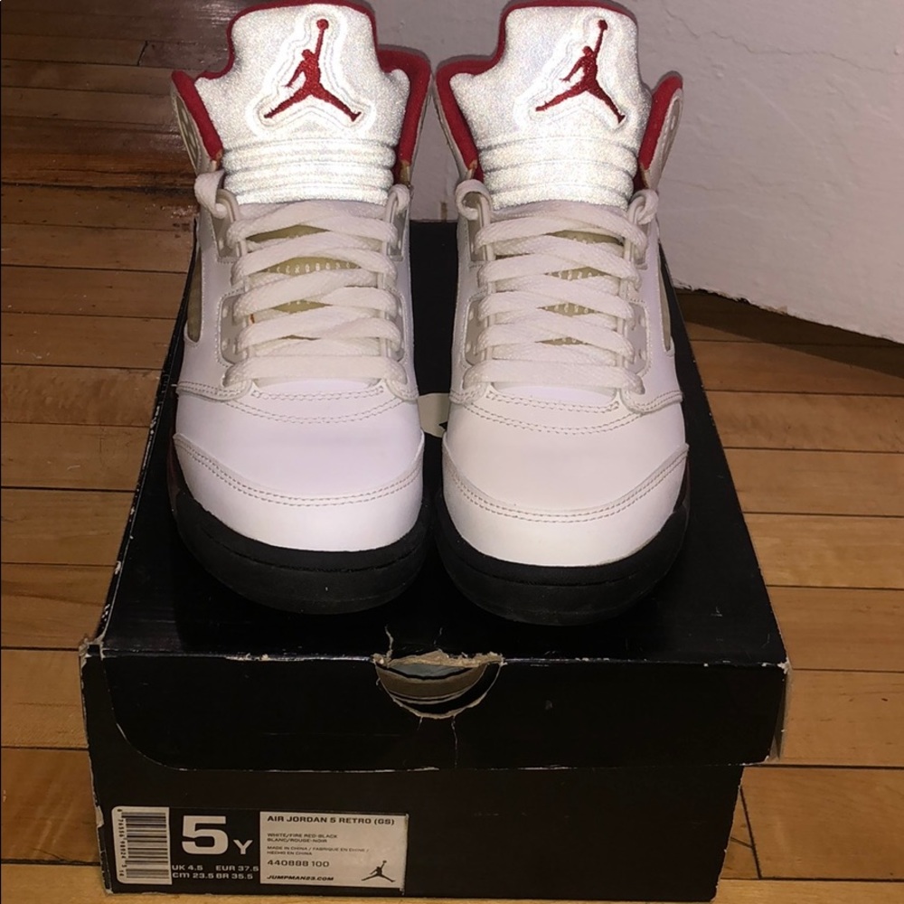Air Jordan retro 5 “Fire red” 5Y